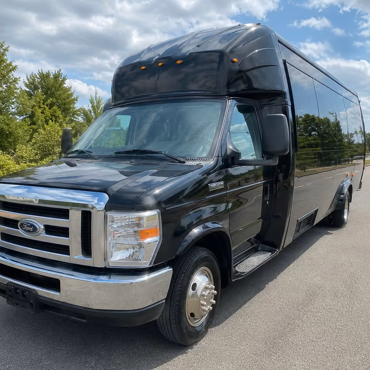 bachelorette party buses and bridal party transportation in wichita