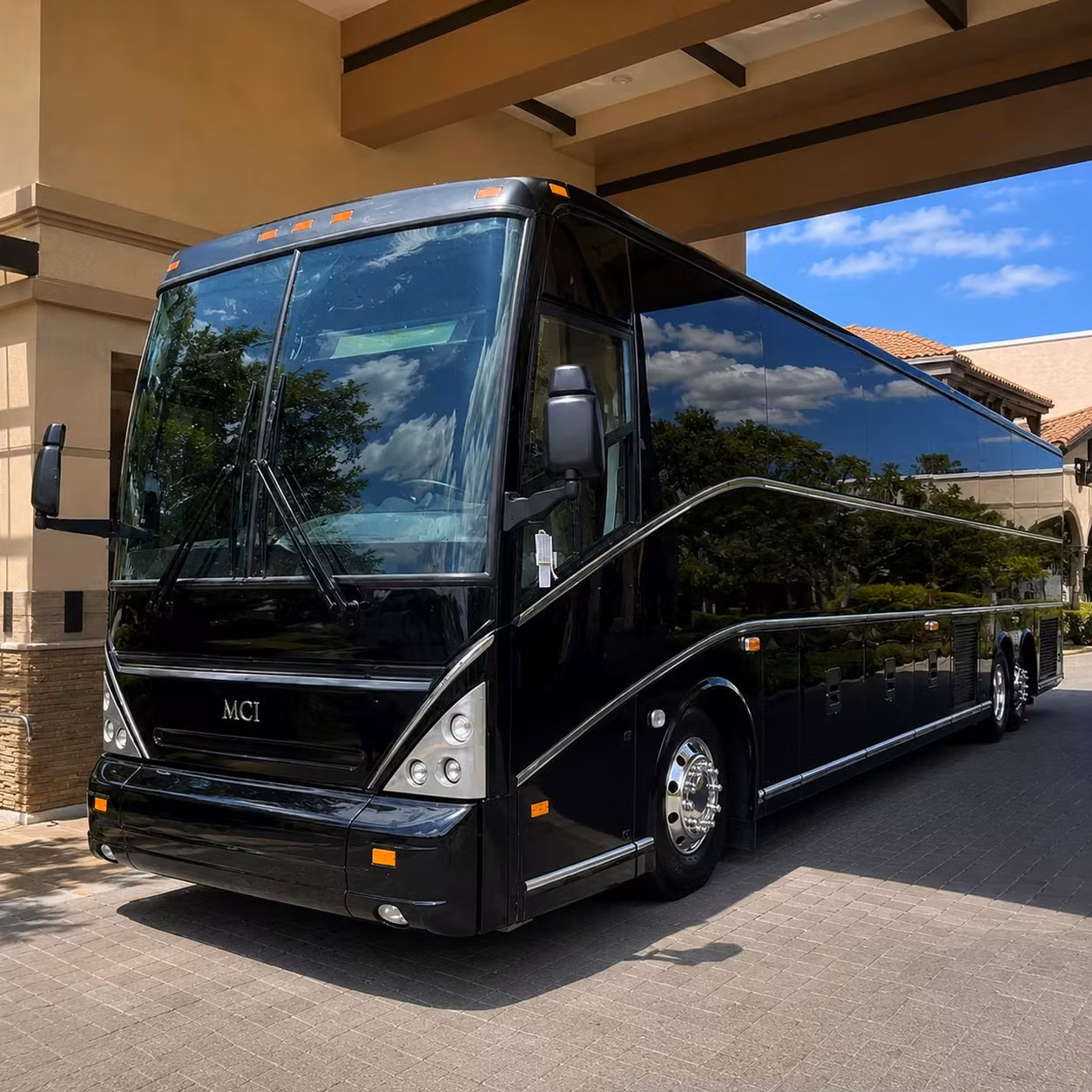 employee shuttle services for wichita businesses and corporate campuses