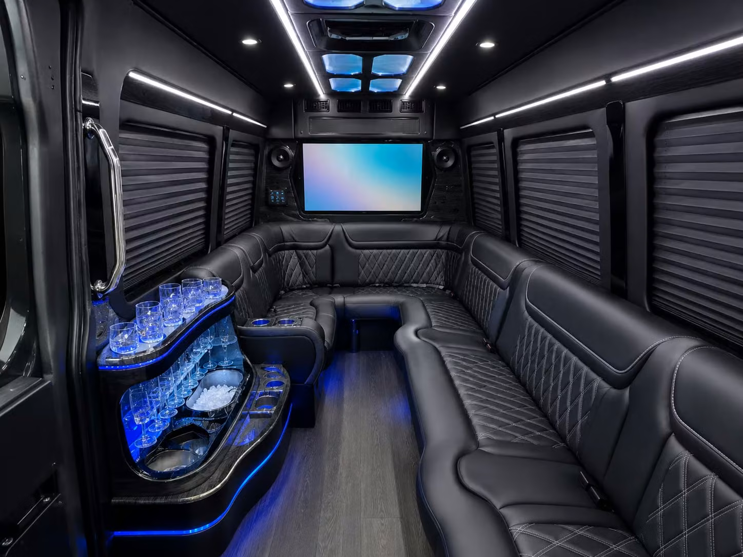 long distance and multi stop field trip bus rentals from wichita